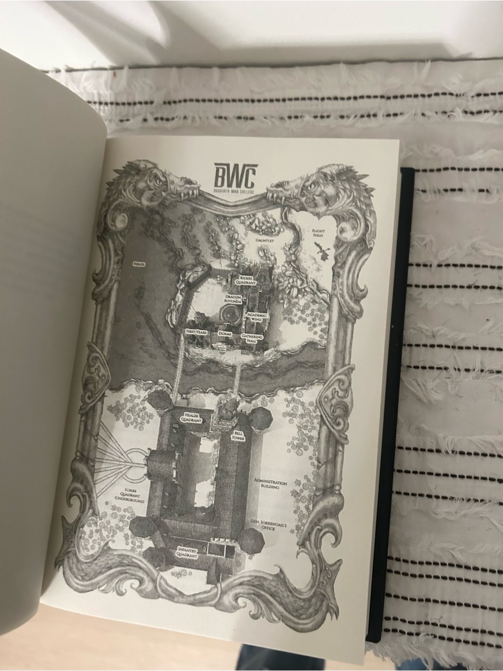 Fourth Wing Hardcover by Rebecca Yarros Fantasy Romance Book First Edition - Picture 6 of 8